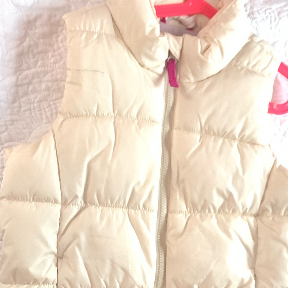 Girls White puffy vest